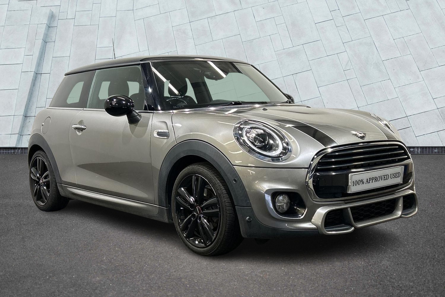Main listing image - MINI Hatchback