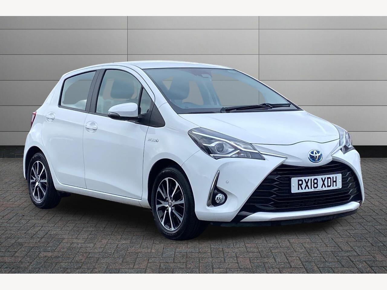 Main listing image - Toyota Yaris