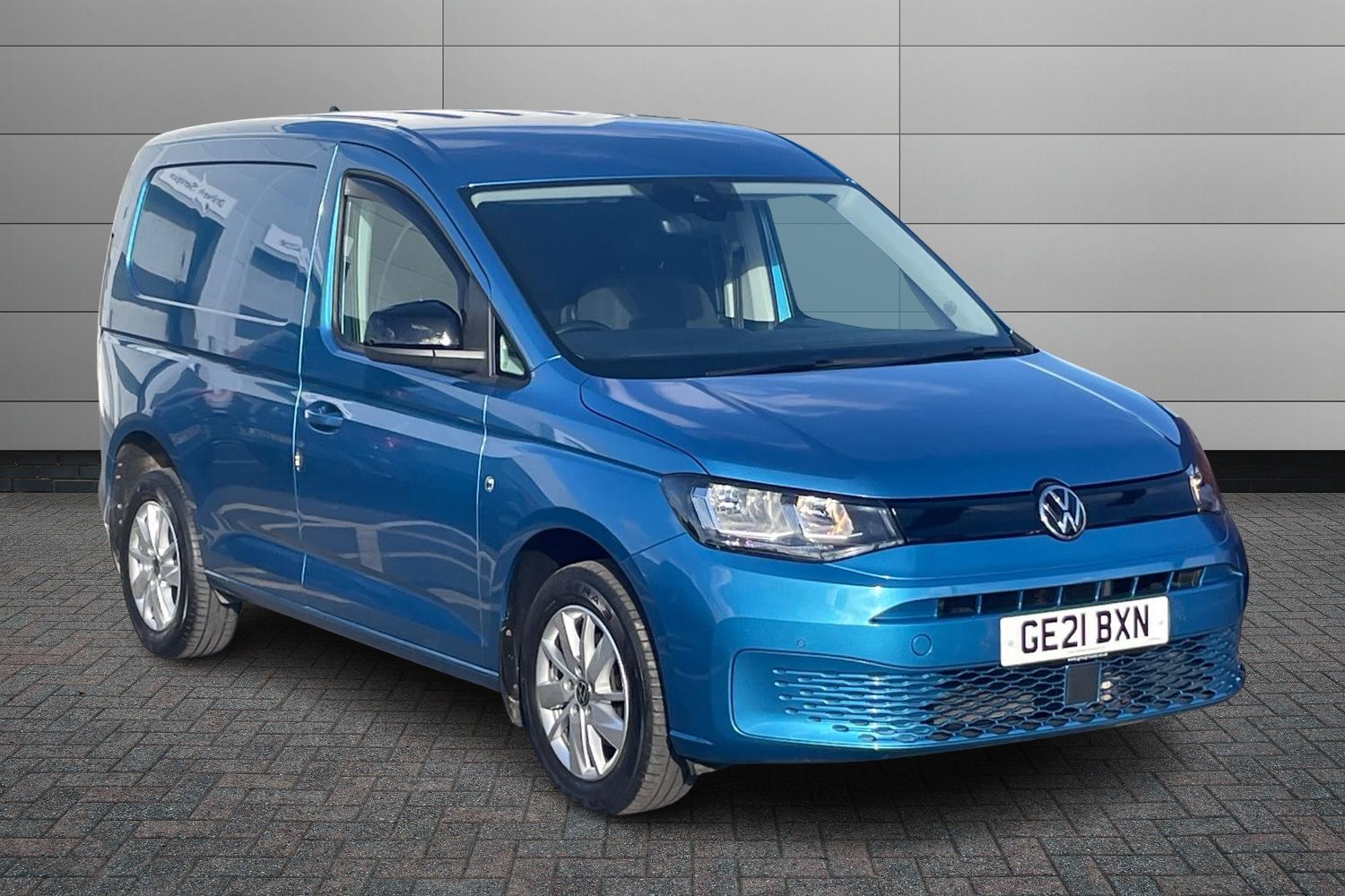 Main listing image - Volkswagen Caddy