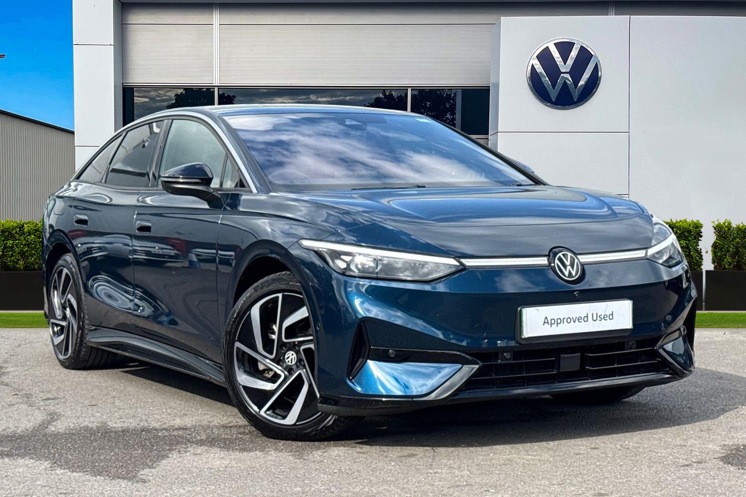 Main listing image - Volkswagen ID.7
