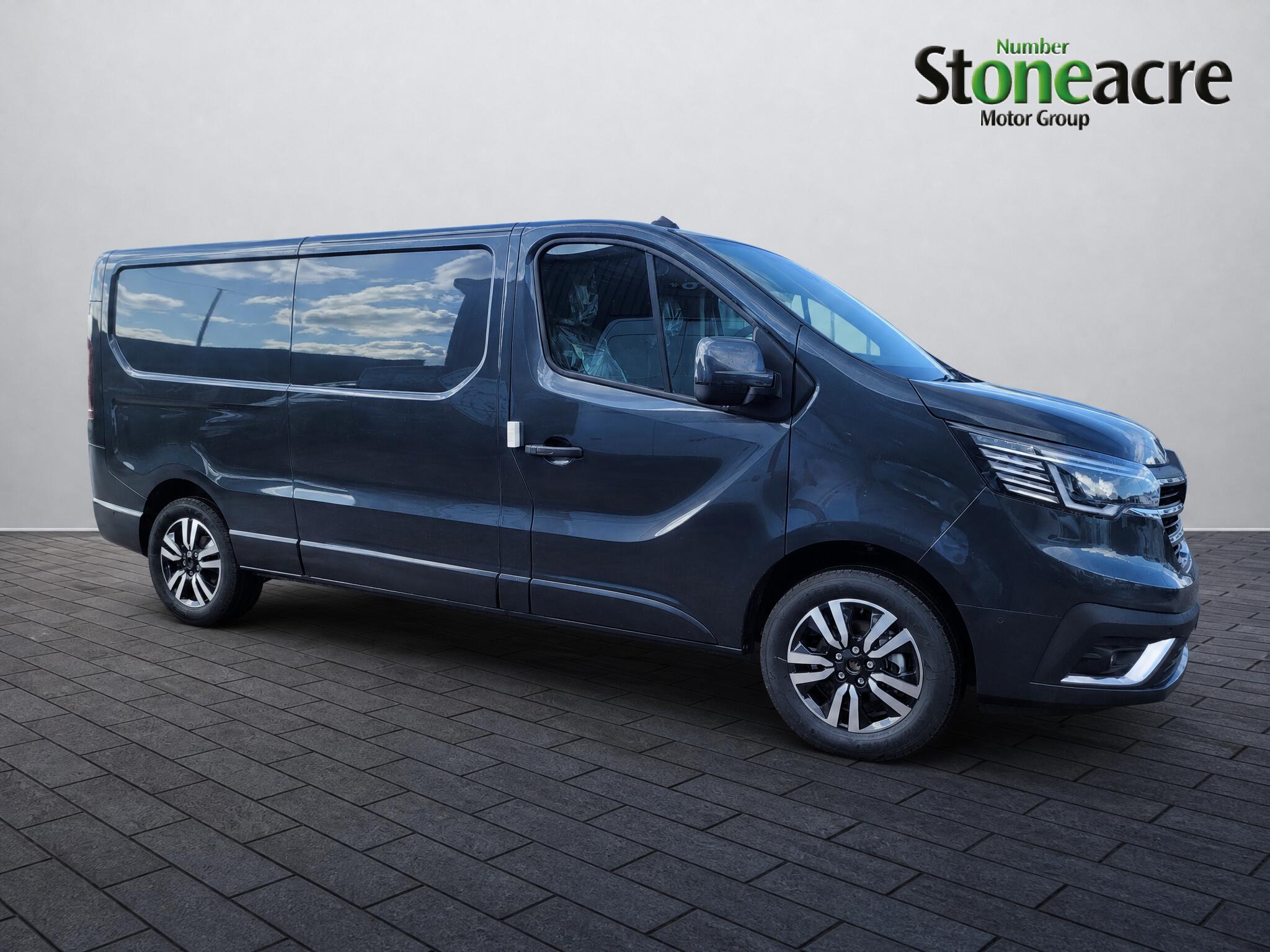 Main listing image - Renault Trafic