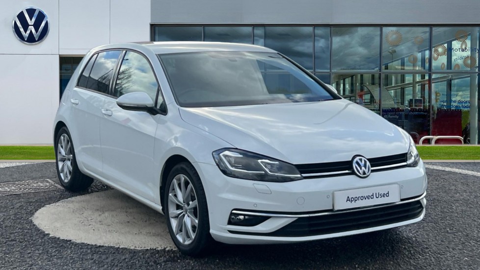 Main listing image - Volkswagen Golf