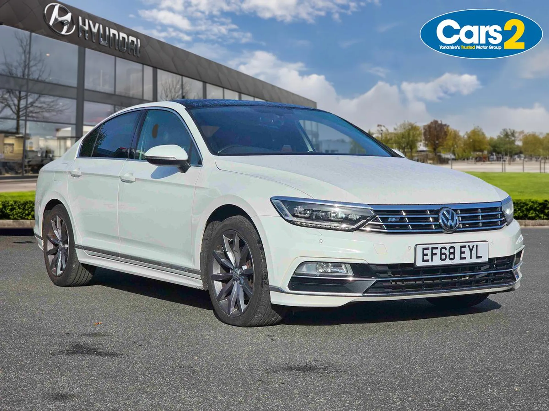 Main listing image - Volkswagen Passat