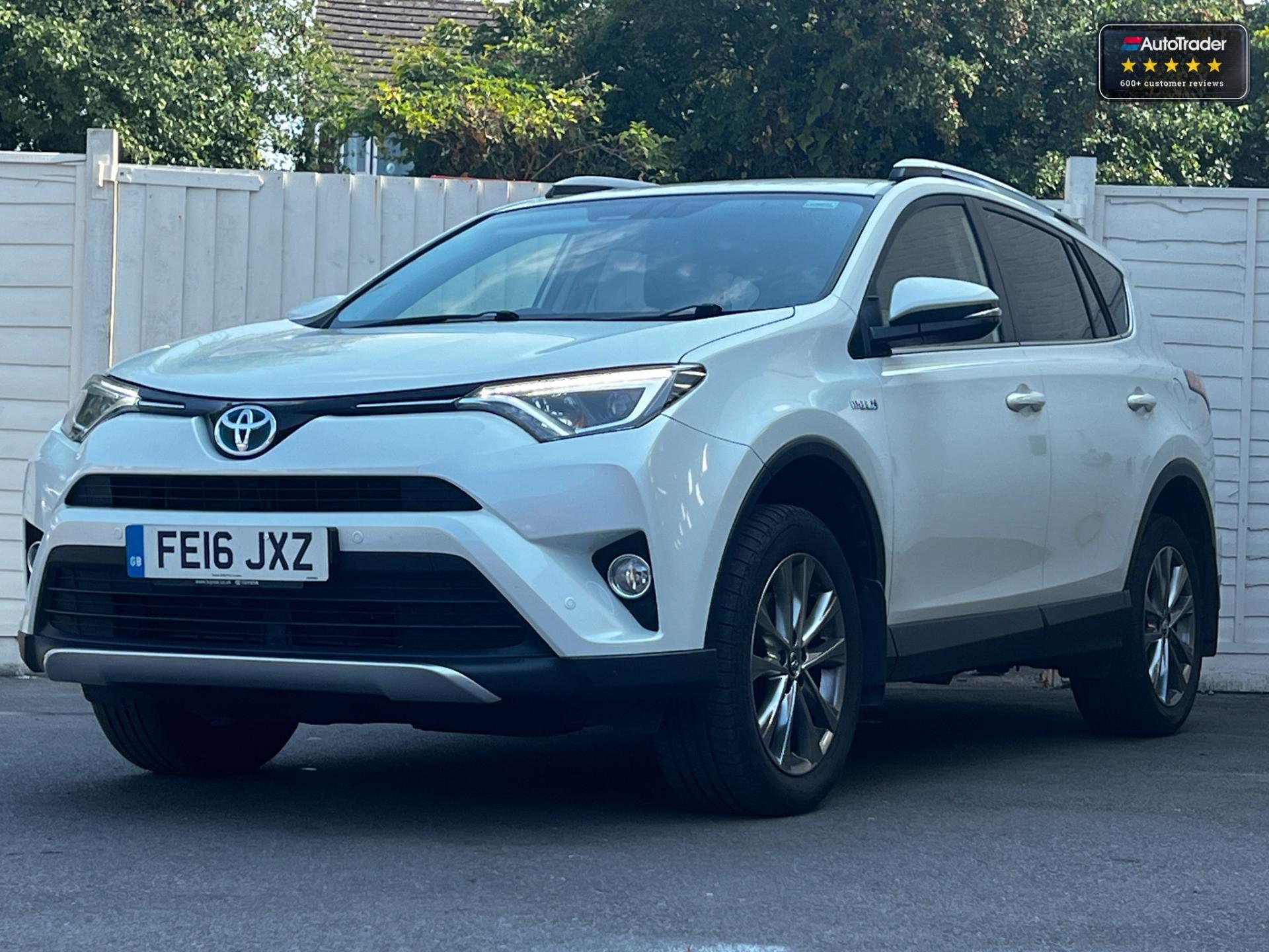 Main listing image - Toyota RAV4