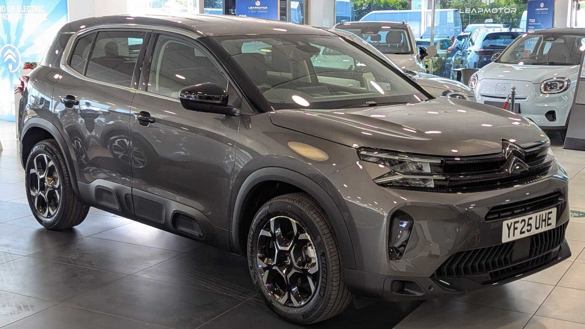 Main listing image - Citroen C5 Aircross
