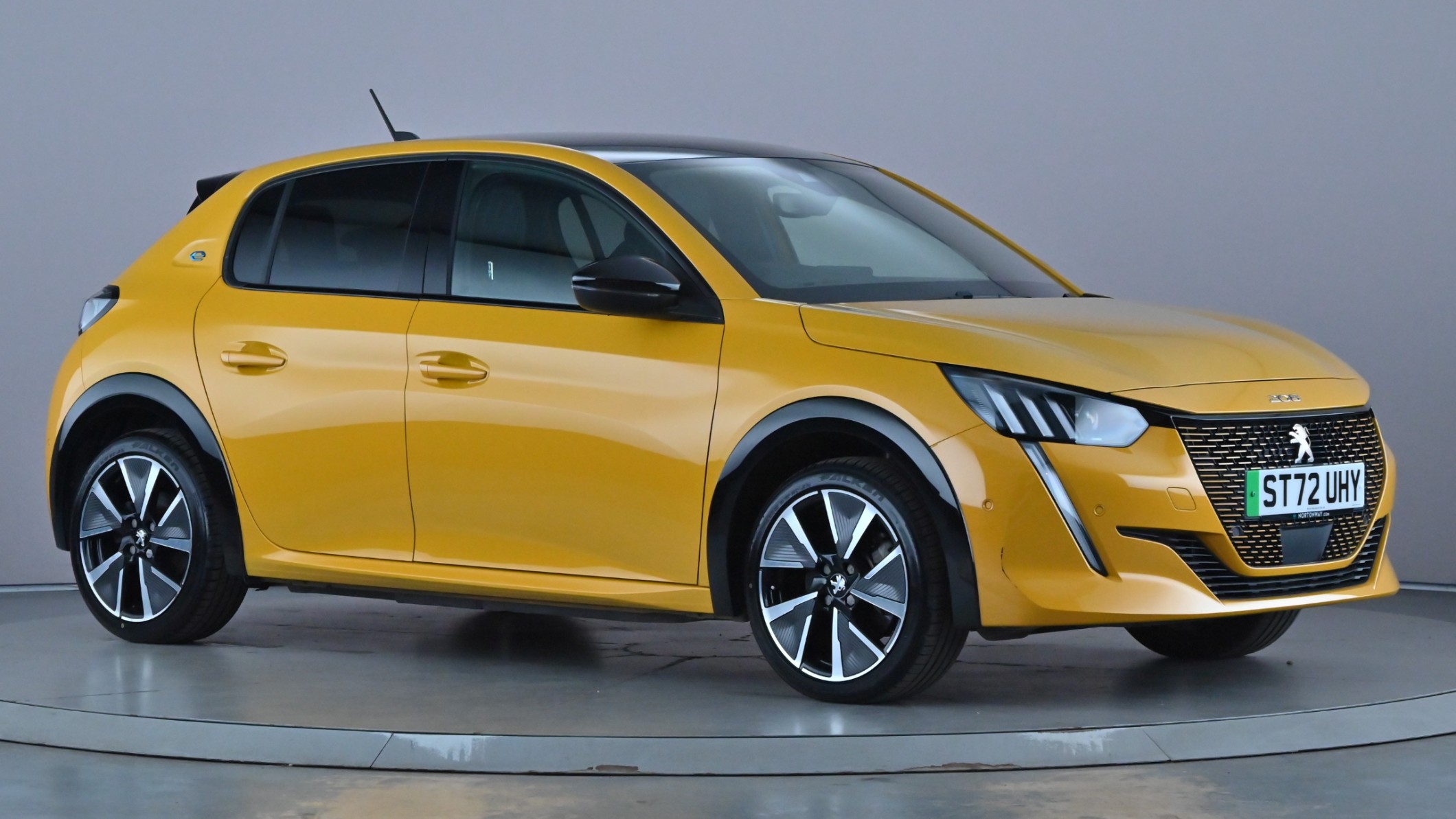 Main listing image - Peugeot e-208