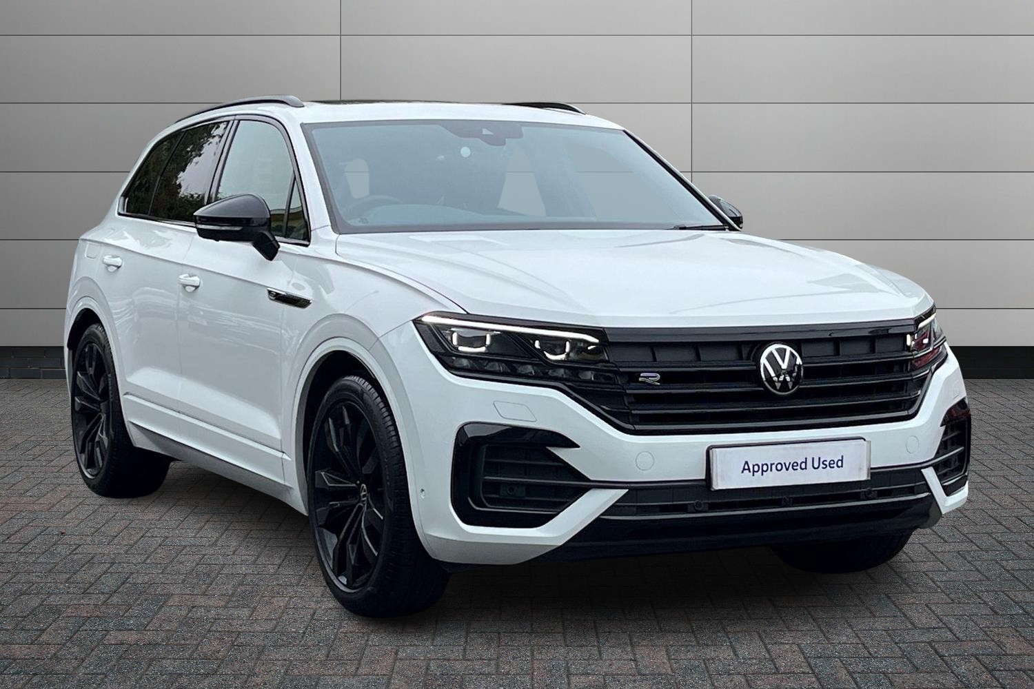 Main listing image - Volkswagen Touareg