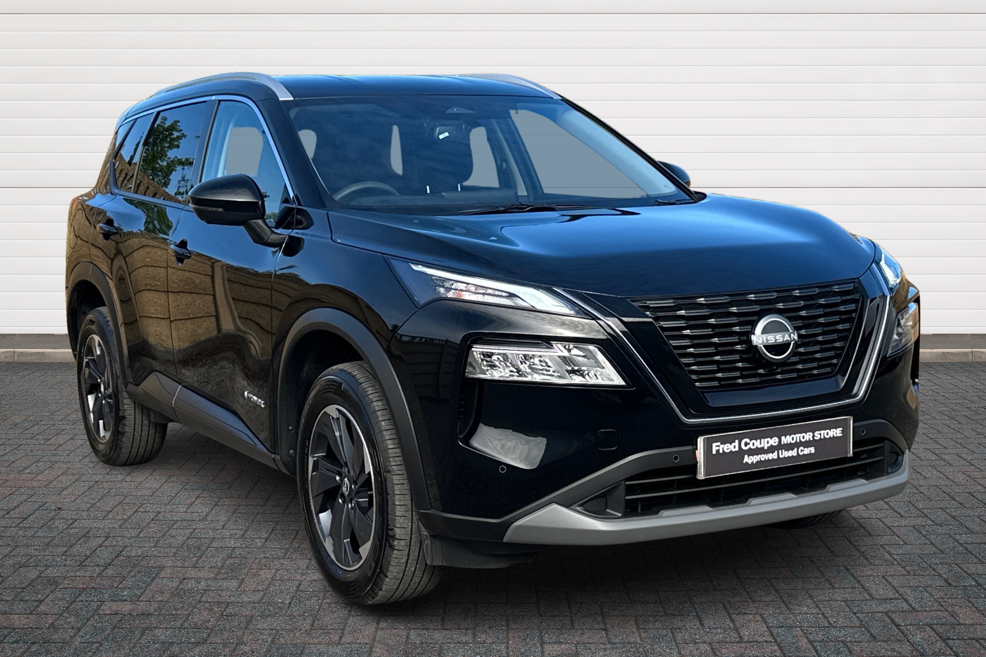 Main listing image - Nissan X-Trail