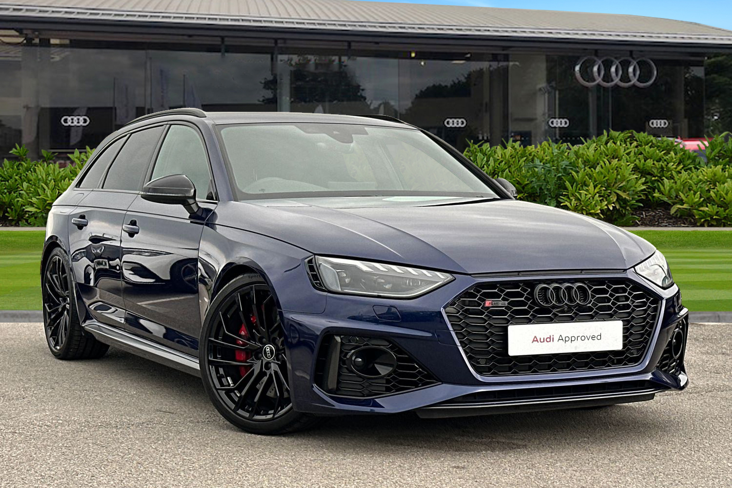 Main listing image - Audi RS4