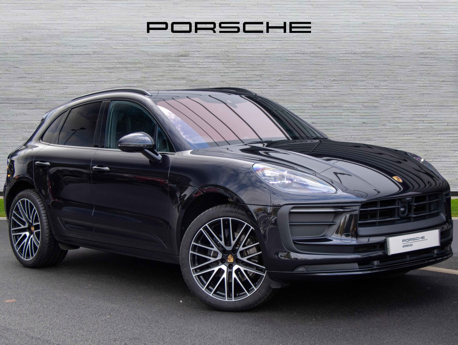 Main listing image - Porsche Macan