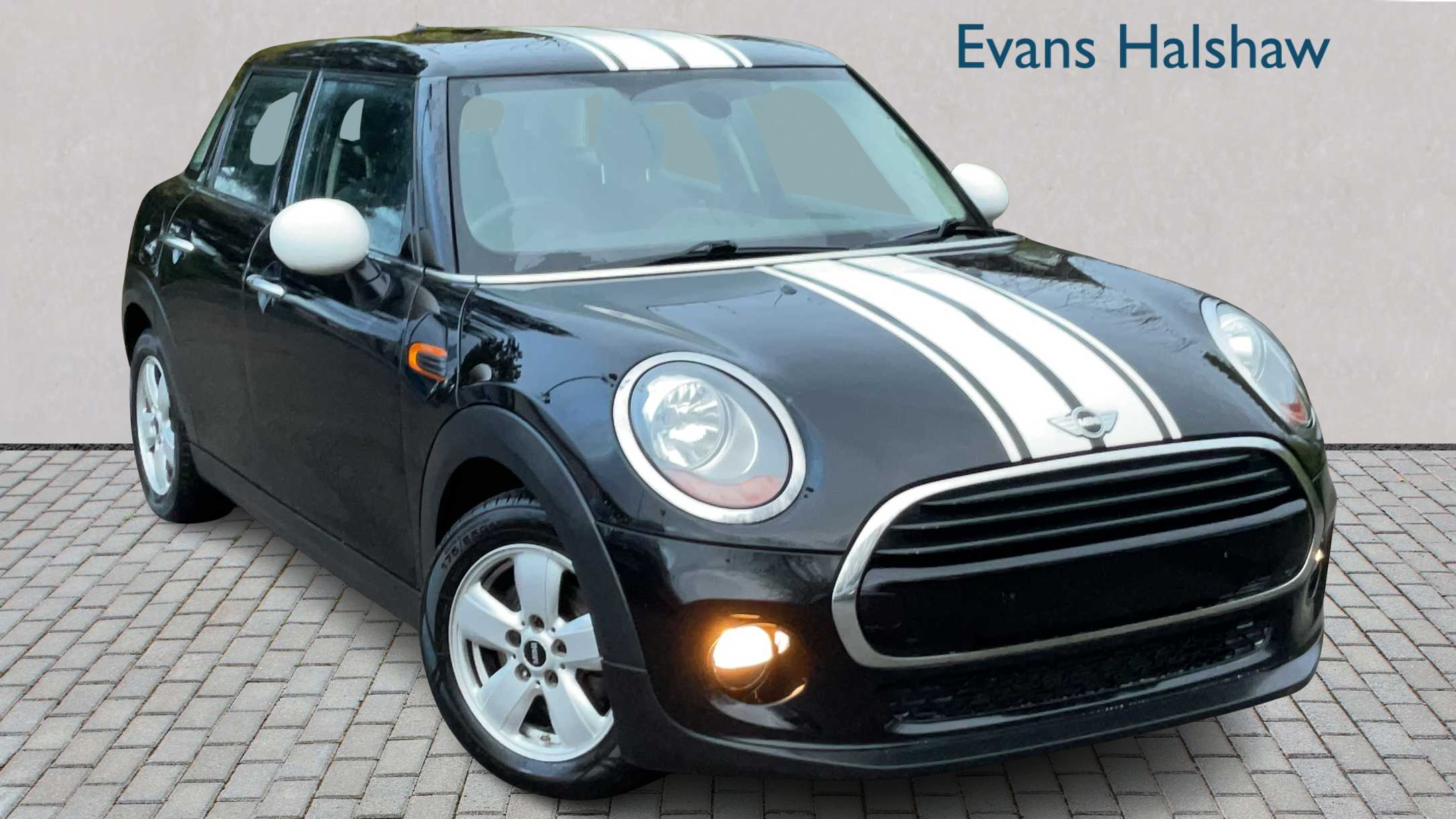 Main listing image - MINI Hatchback 5dr