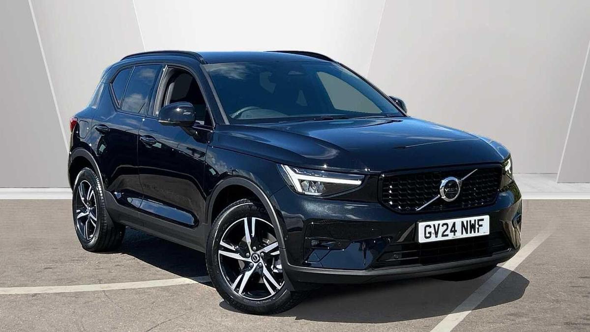 Main listing image - Volvo XC40