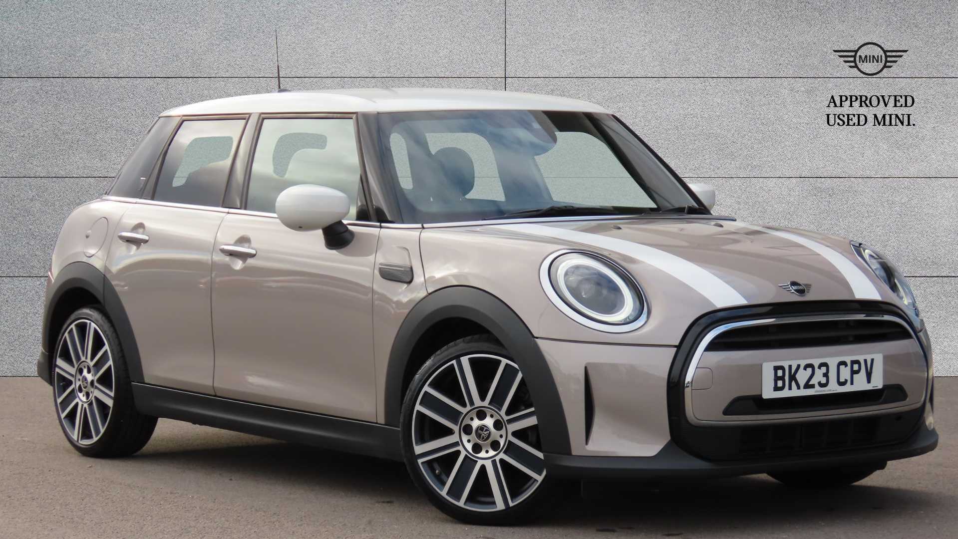 Main listing image - MINI Hatchback 5dr