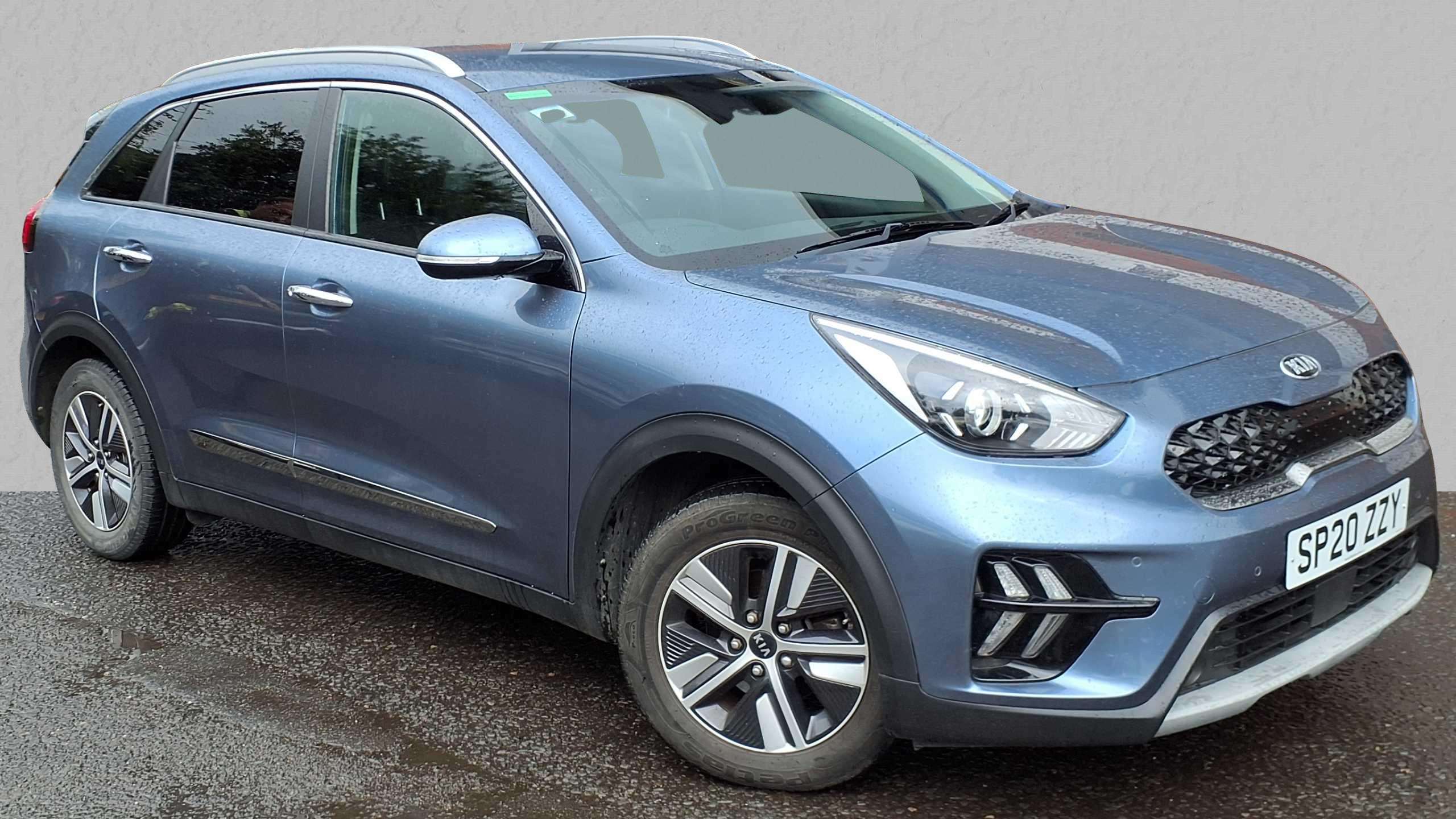 Main listing image - Kia Niro