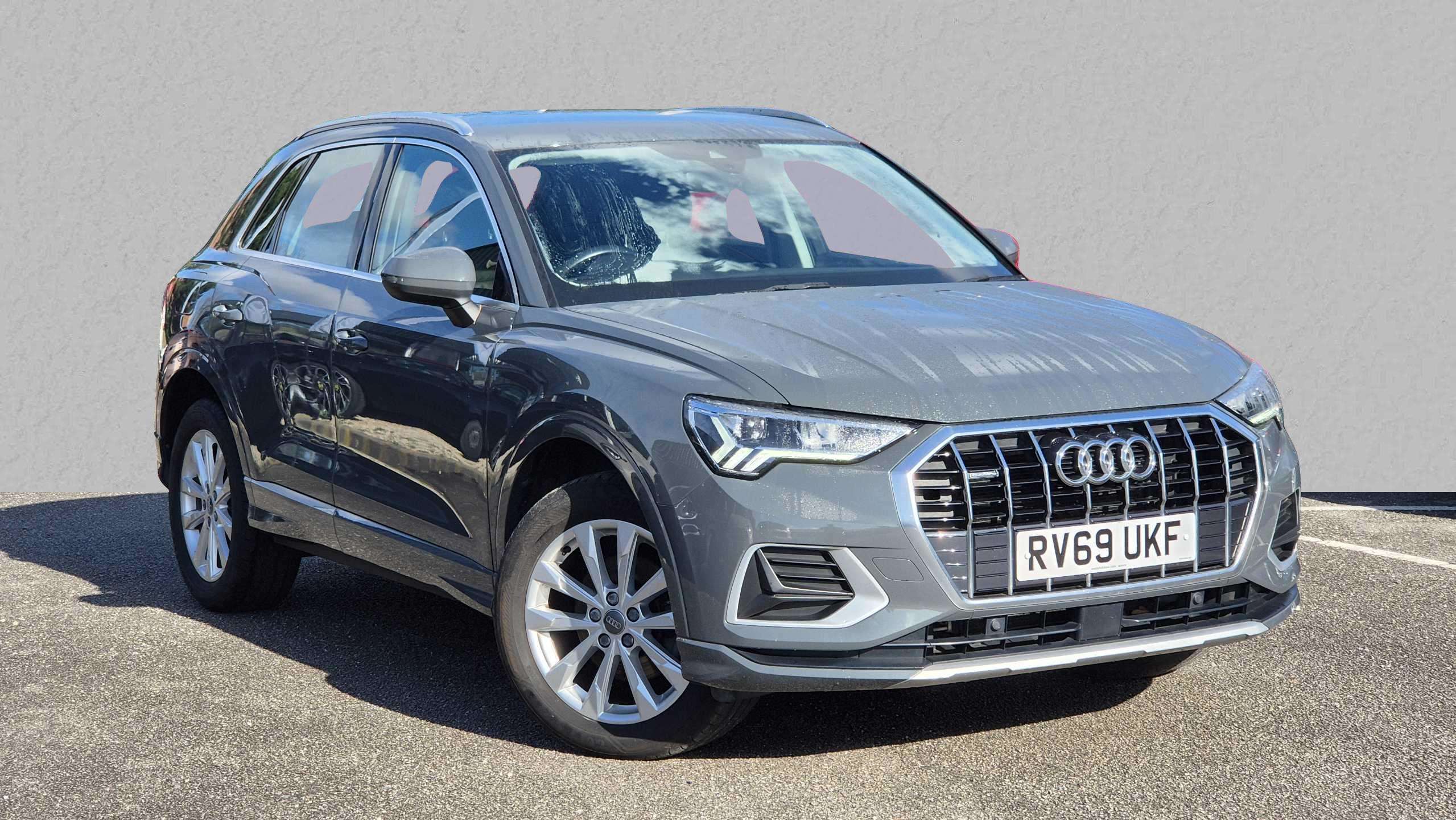Main listing image - Audi Q3