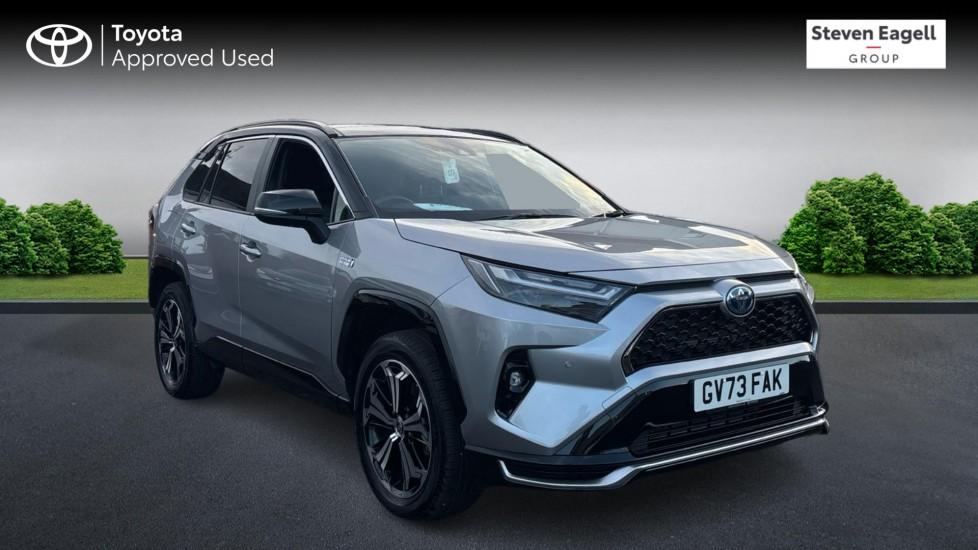 Main listing image - Toyota RAV4