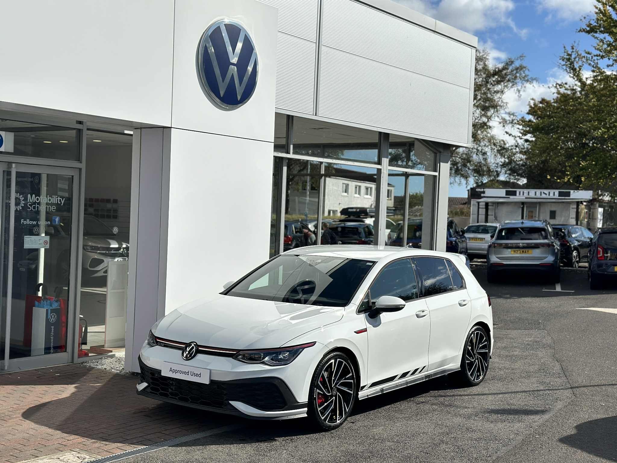 Main listing image - Volkswagen Golf GTI