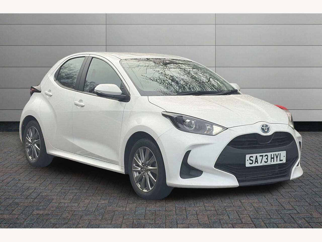 Main listing image - Toyota Yaris