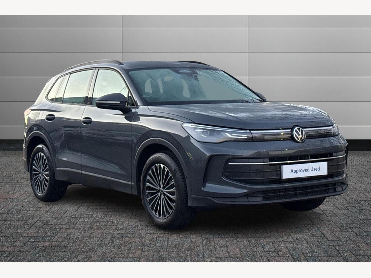 Main listing image - Volkswagen Tiguan