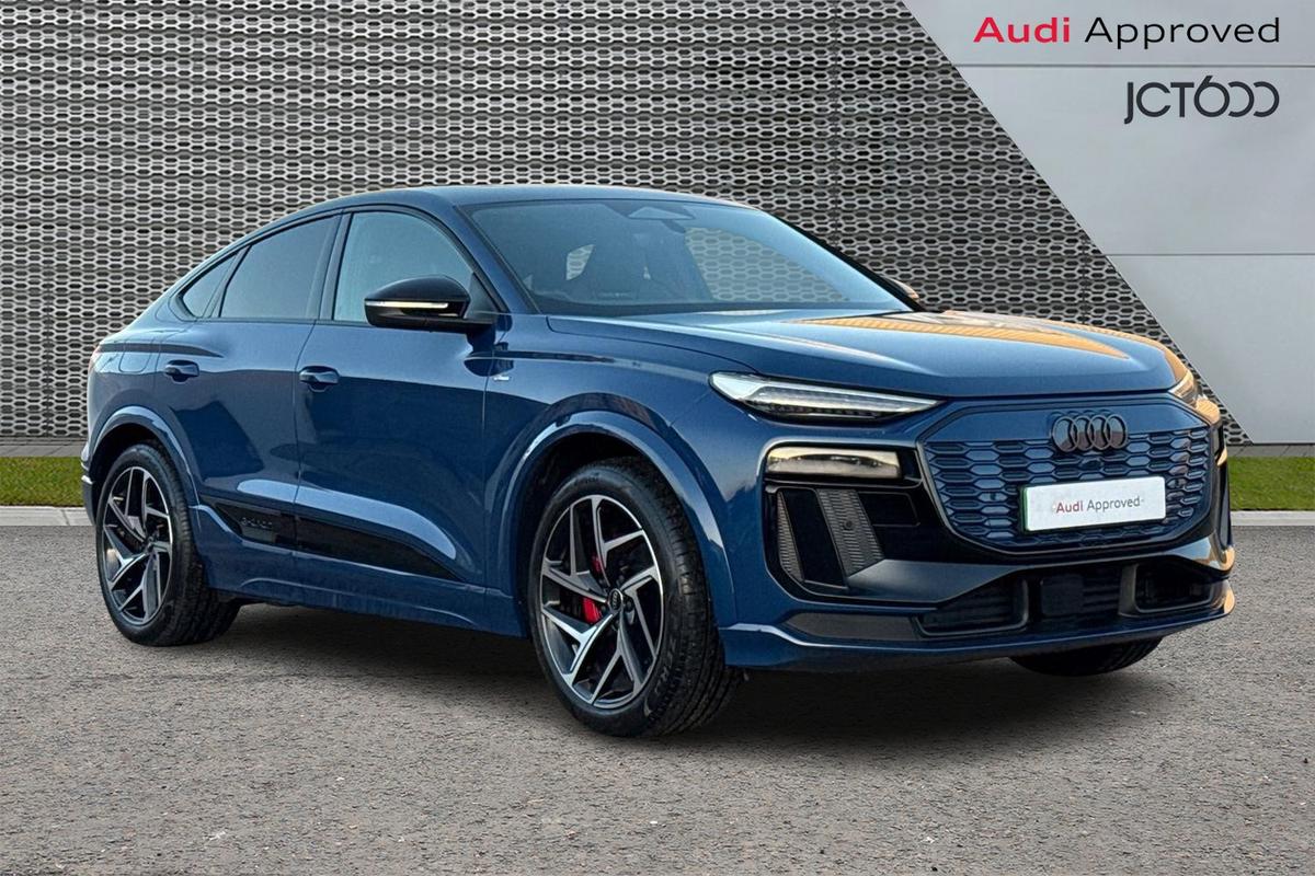Main listing image - Audi Q6 e-tron