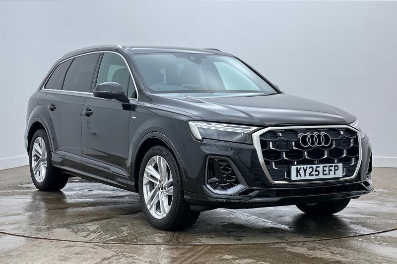 Main listing image - Audi Q7