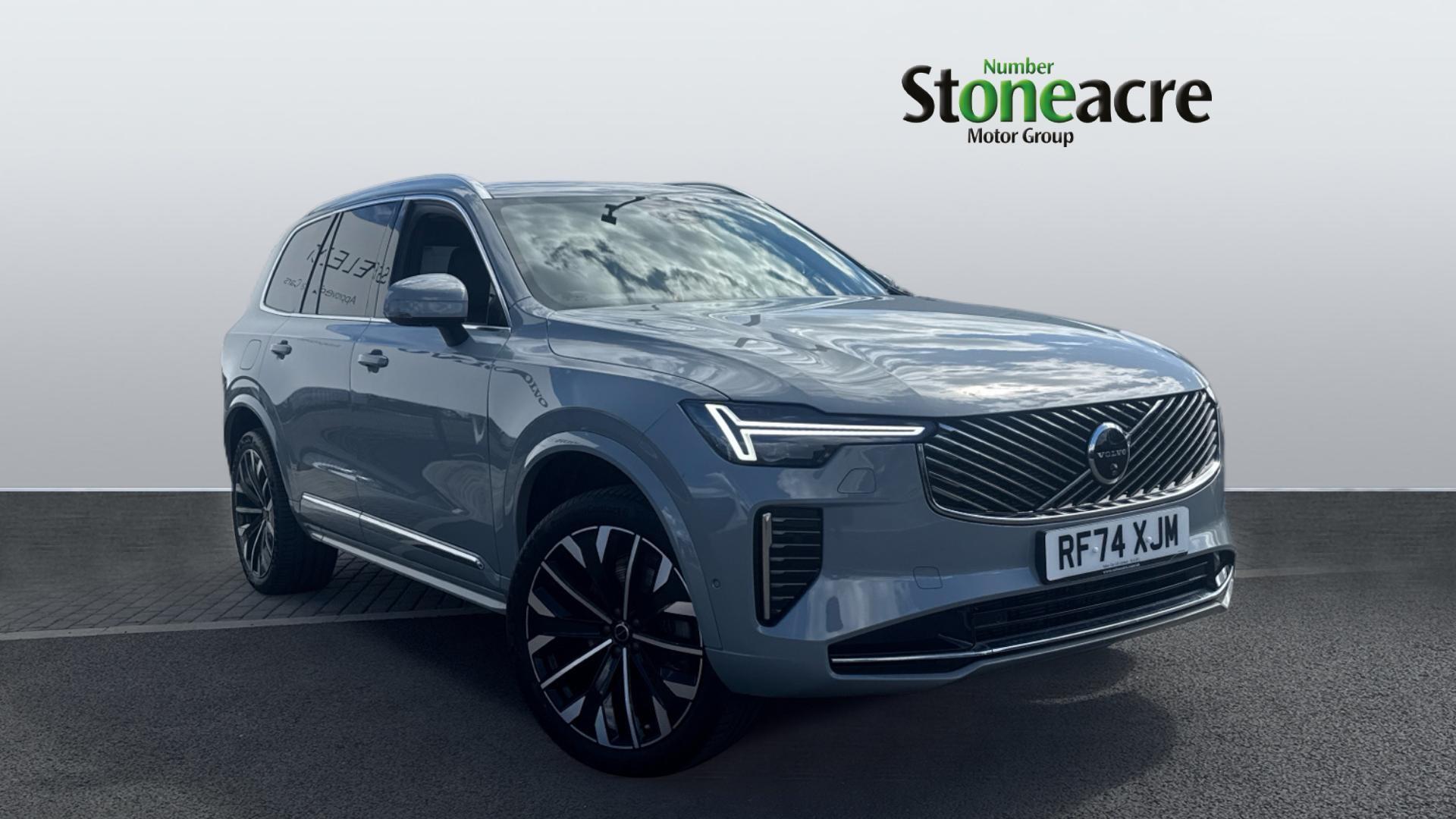 Main listing image - Volvo XC90