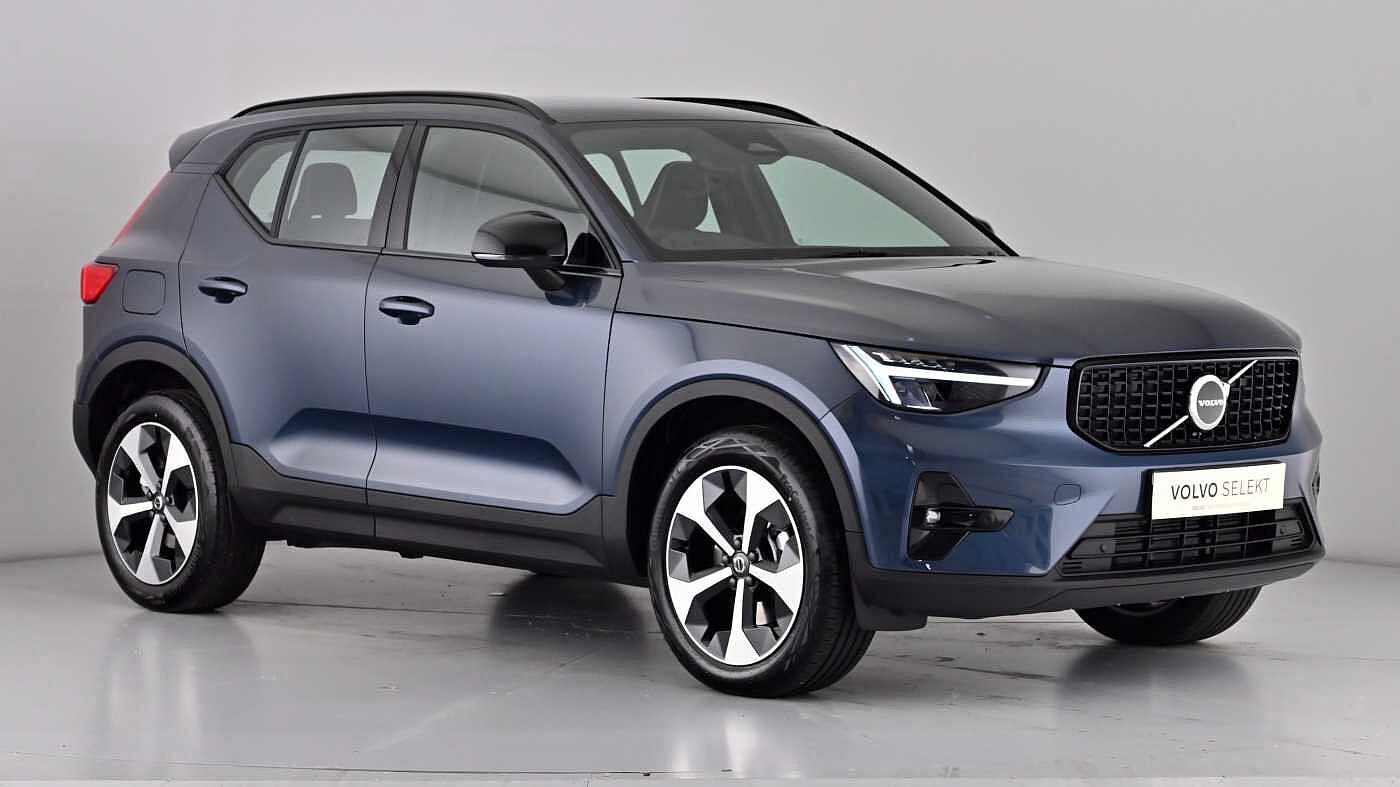 Main listing image - Volvo XC40