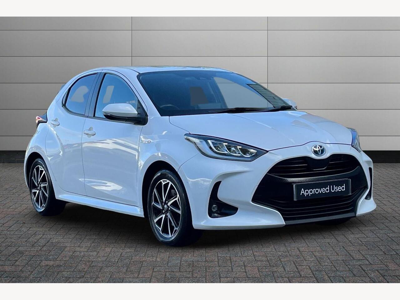 Main listing image - Toyota Yaris