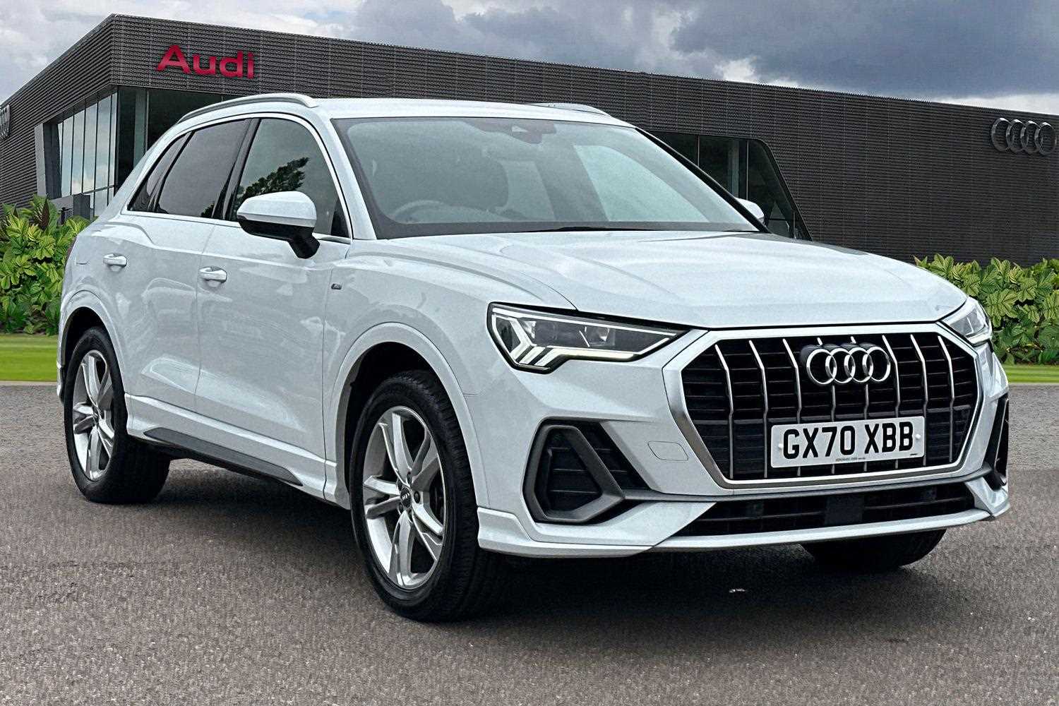 Main listing image - Audi Q3