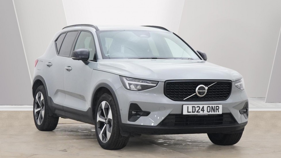 Main listing image - Volvo XC40