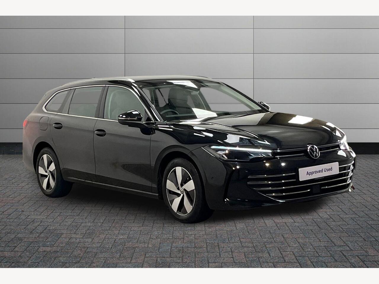 Main listing image - Volkswagen Passat Estate