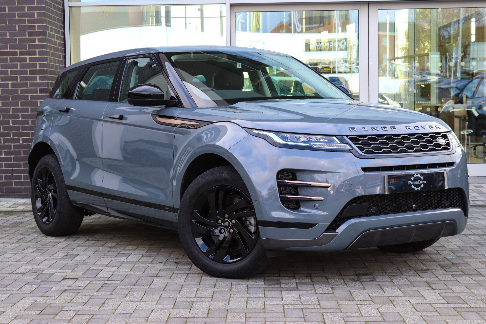 Main listing image - Land Rover Range Rover Evoque