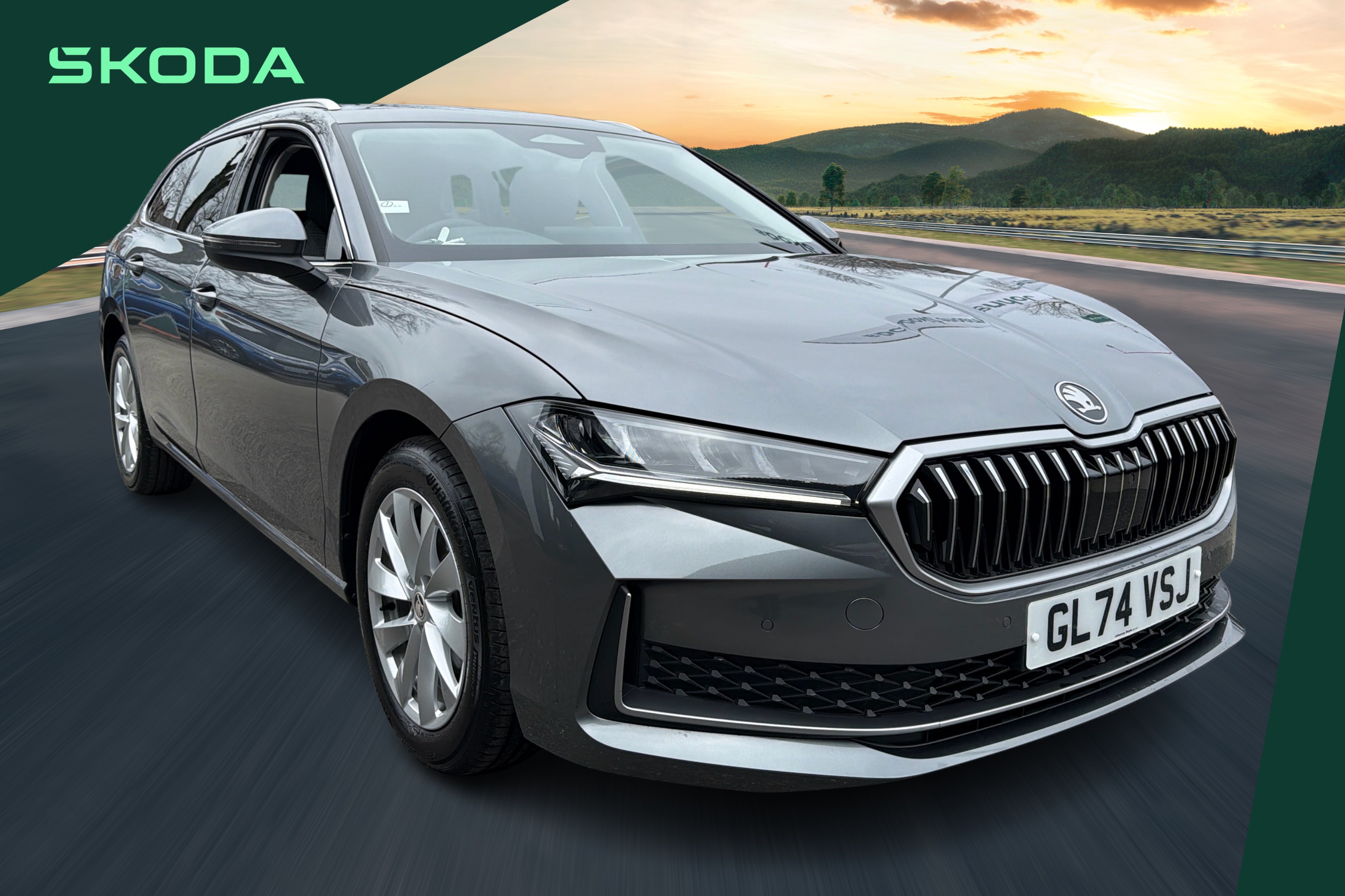 Main listing image - Skoda Superb Estate