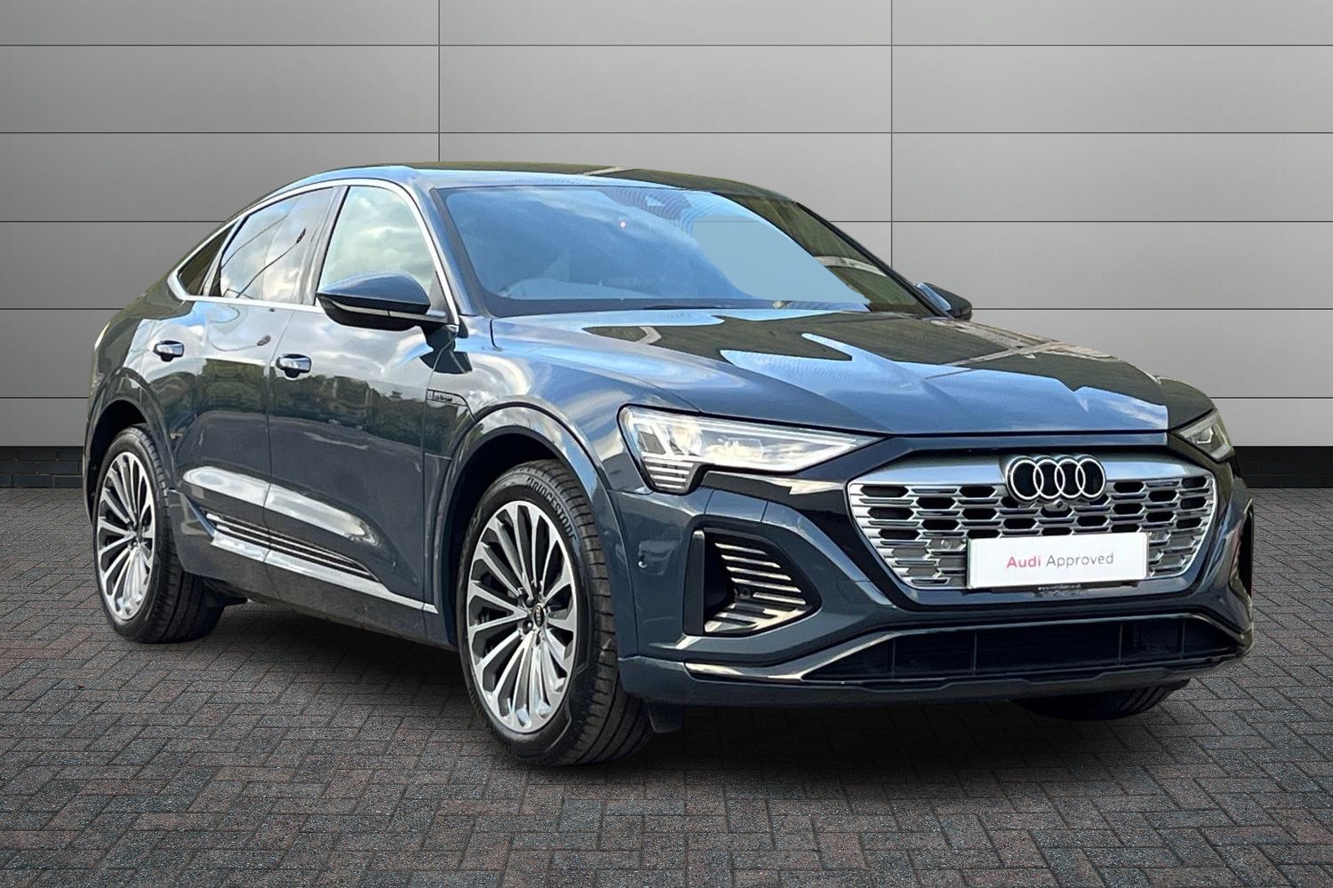 Main listing image - Audi Q8 e-tron