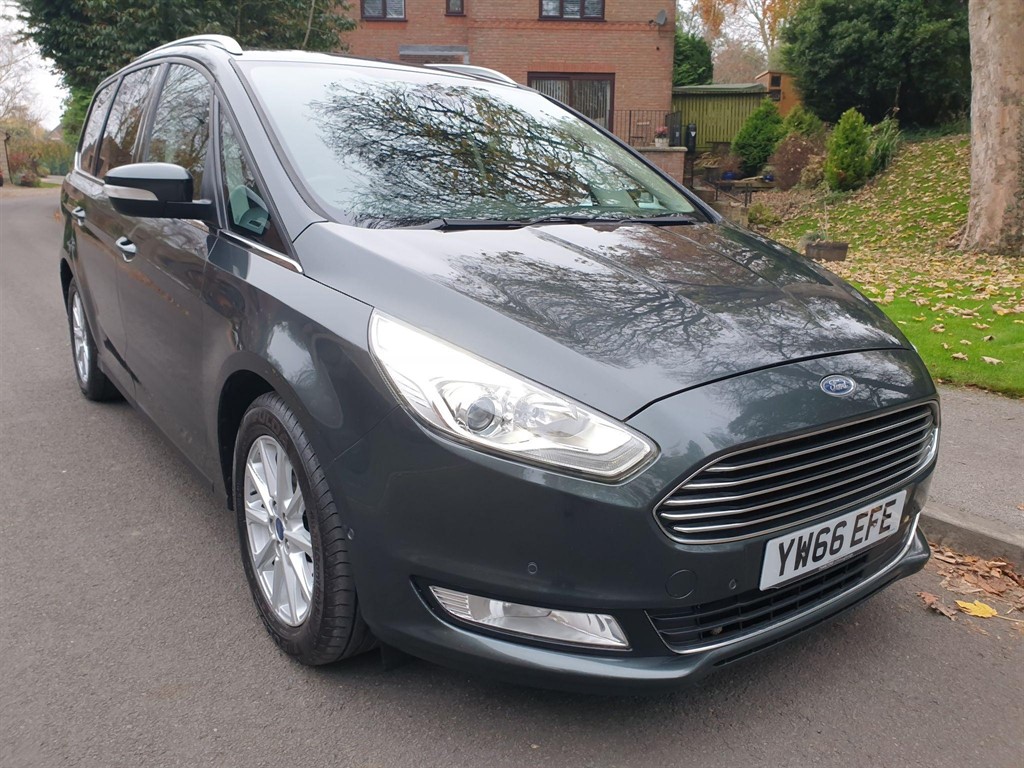 Main listing image - Ford Galaxy