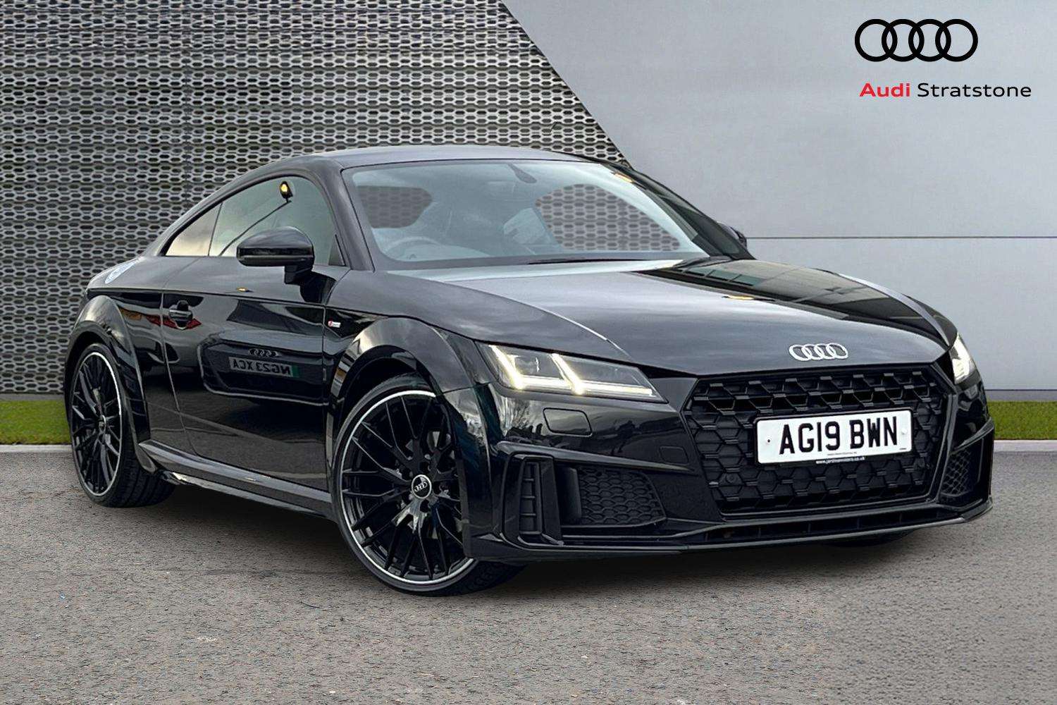 Main listing image - Audi TT