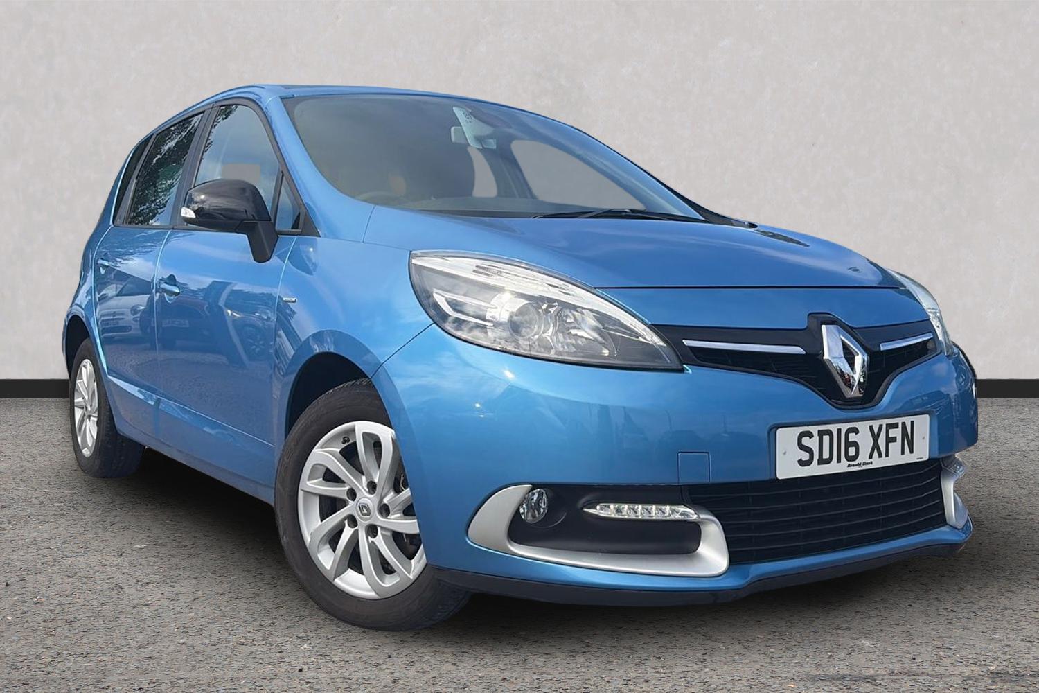 Main listing image - Renault Scenic