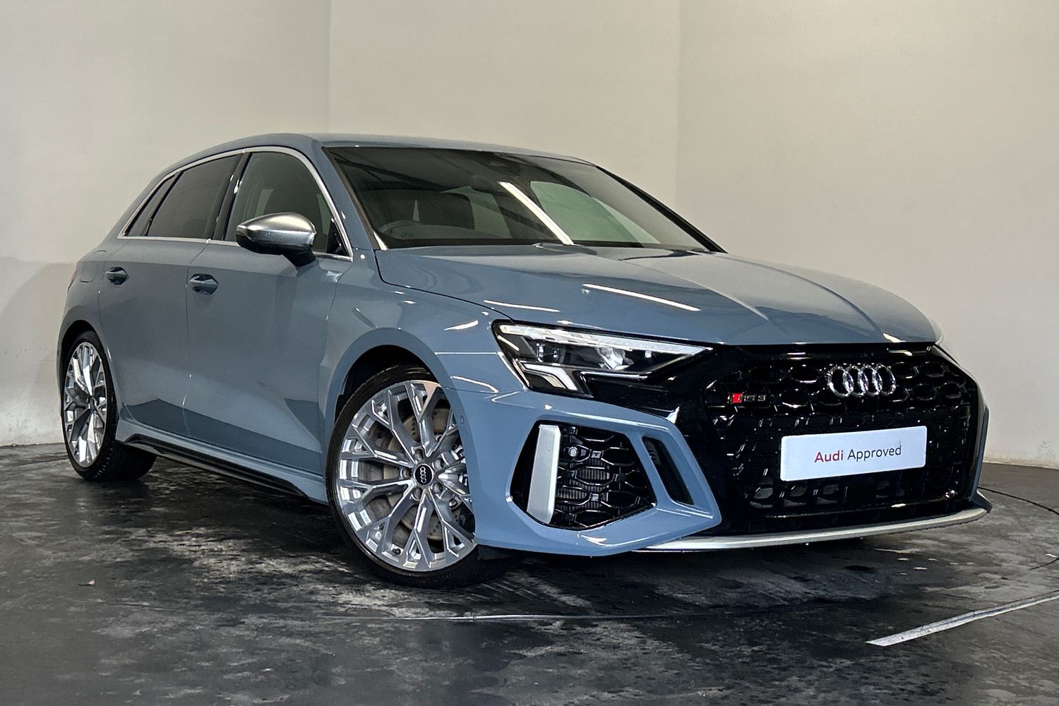 Main listing image - Audi RS3