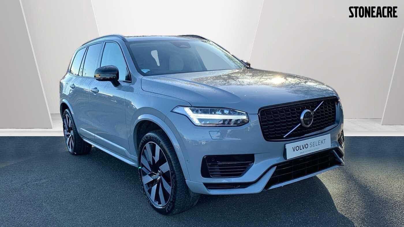 Main listing image - Volvo XC90
