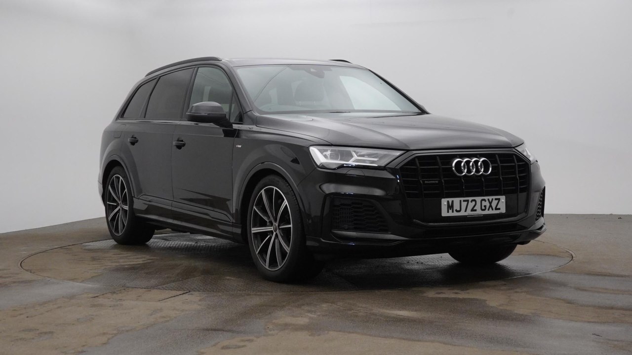 Main listing image - Audi Q7