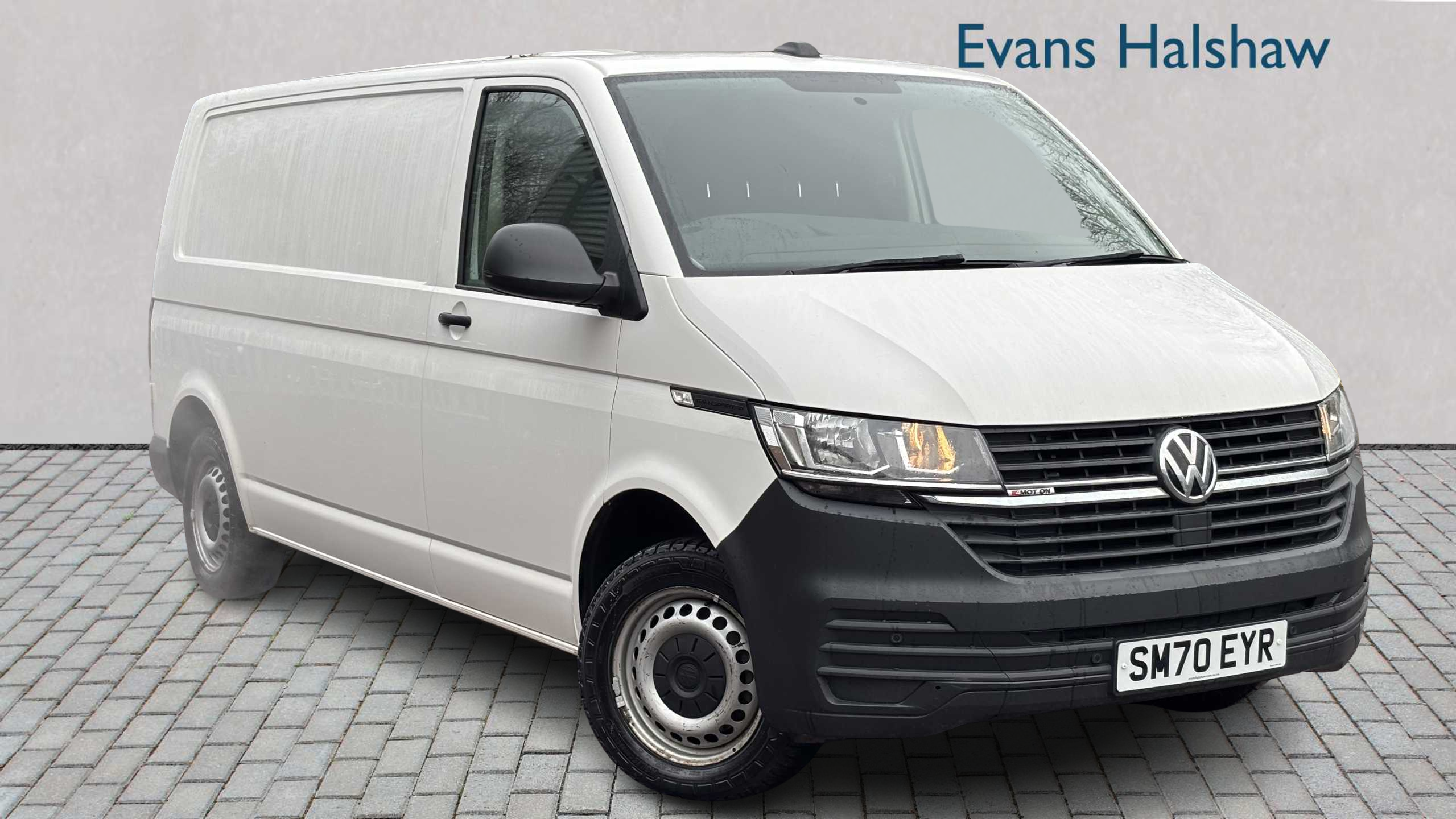 Main listing image - Volkswagen Transporter