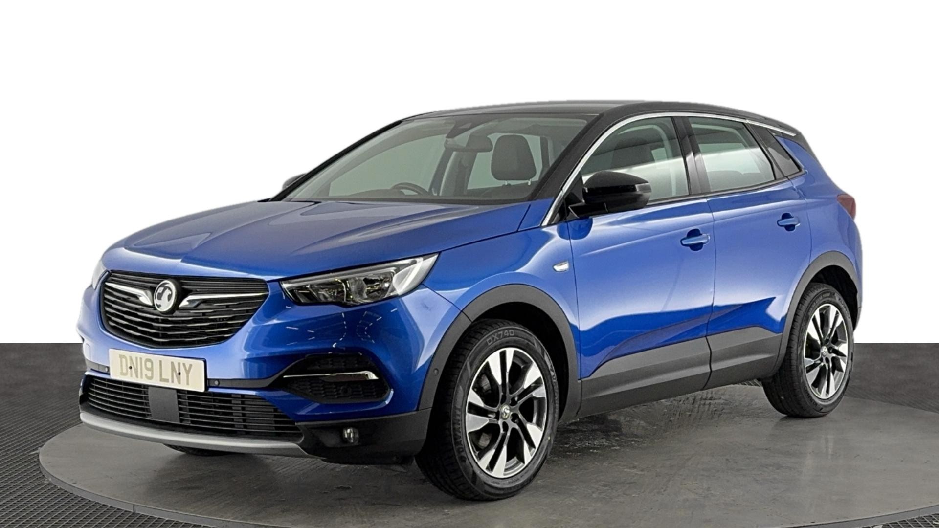 Main listing image - Vauxhall Grandland X