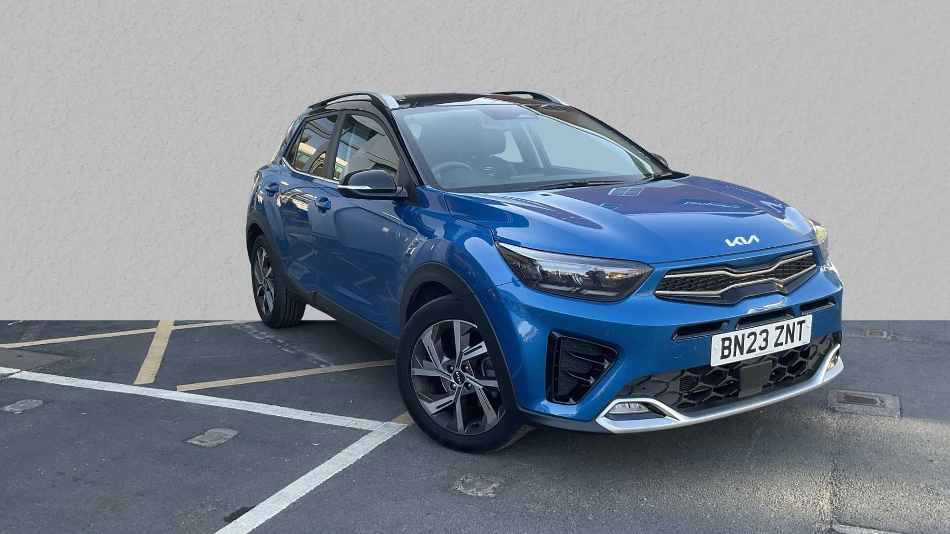 Main listing image - Kia Stonic