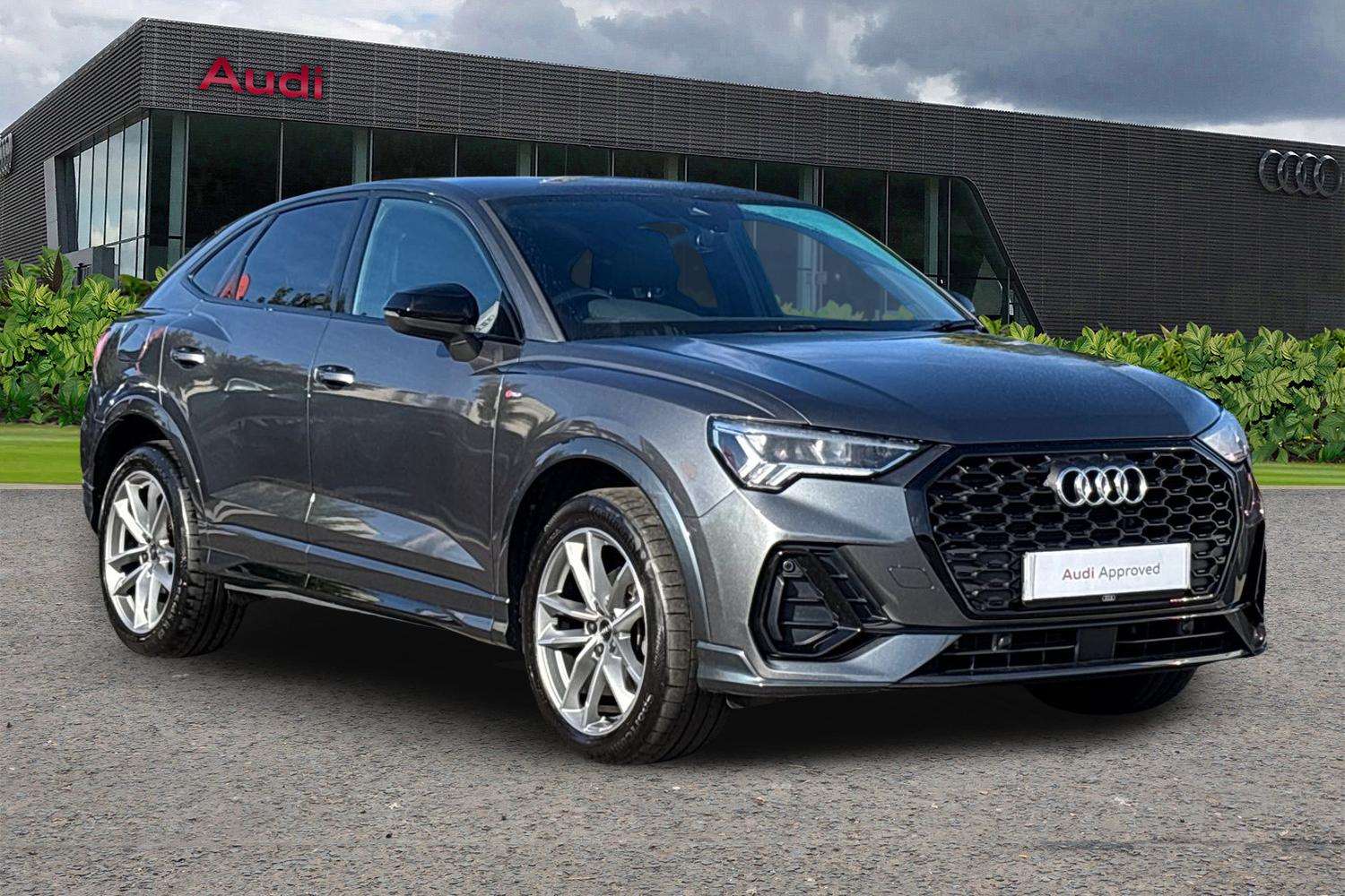 Main listing image - Audi Q3