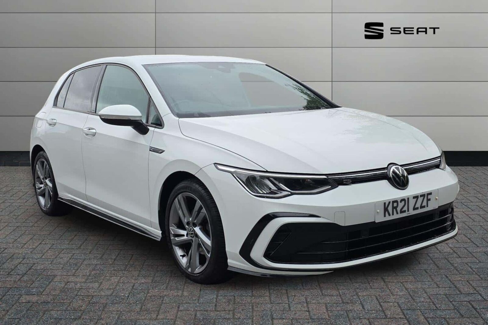 Main listing image - Volkswagen Golf