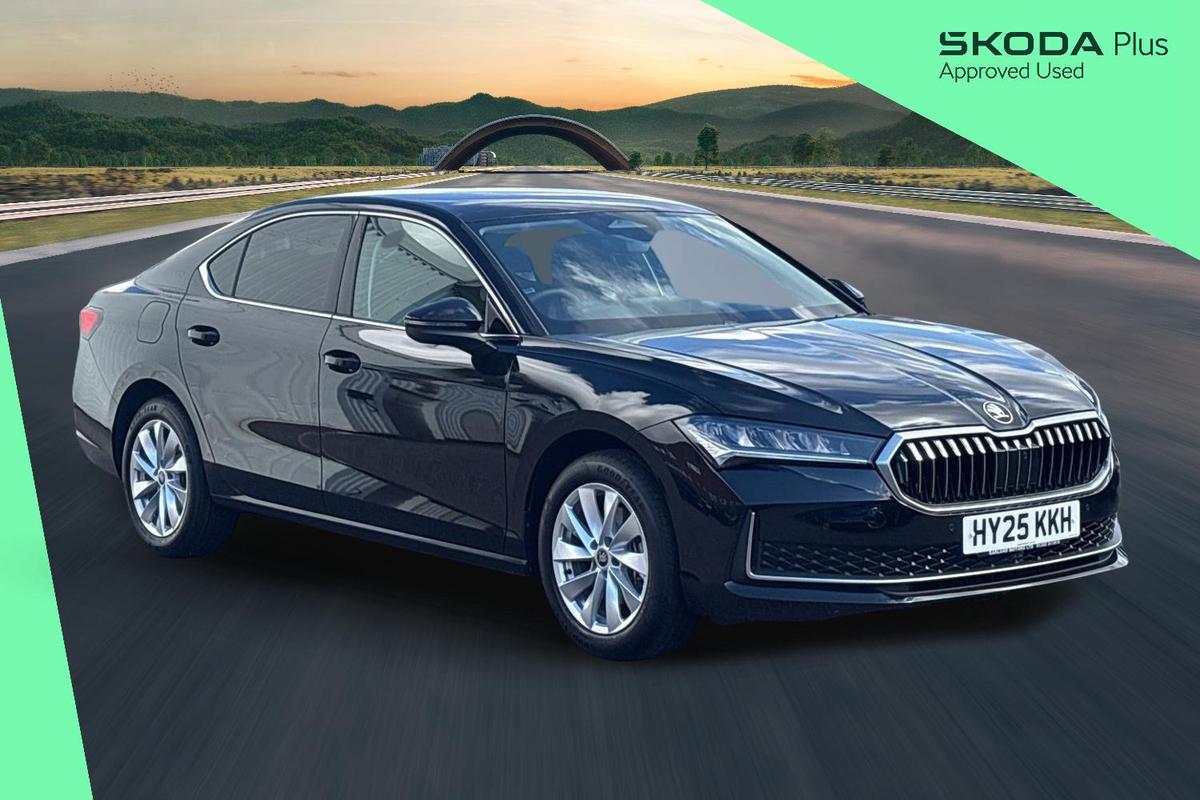 Main listing image - Skoda Superb