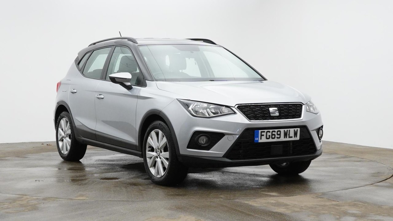 Main listing image - SEAT Arona