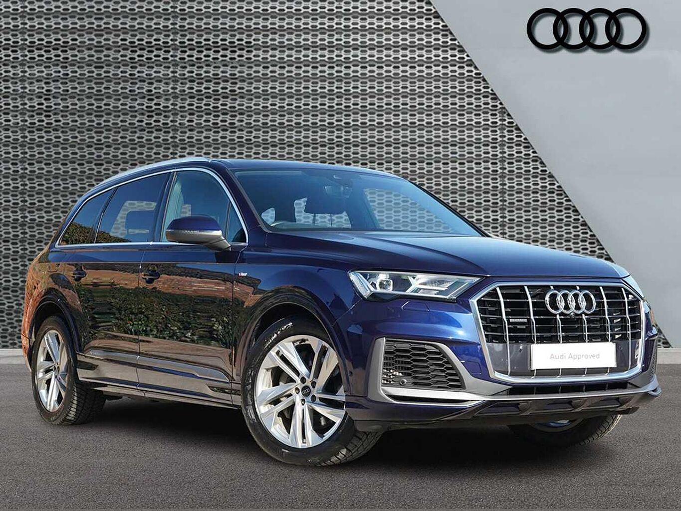 Main listing image - Audi Q7