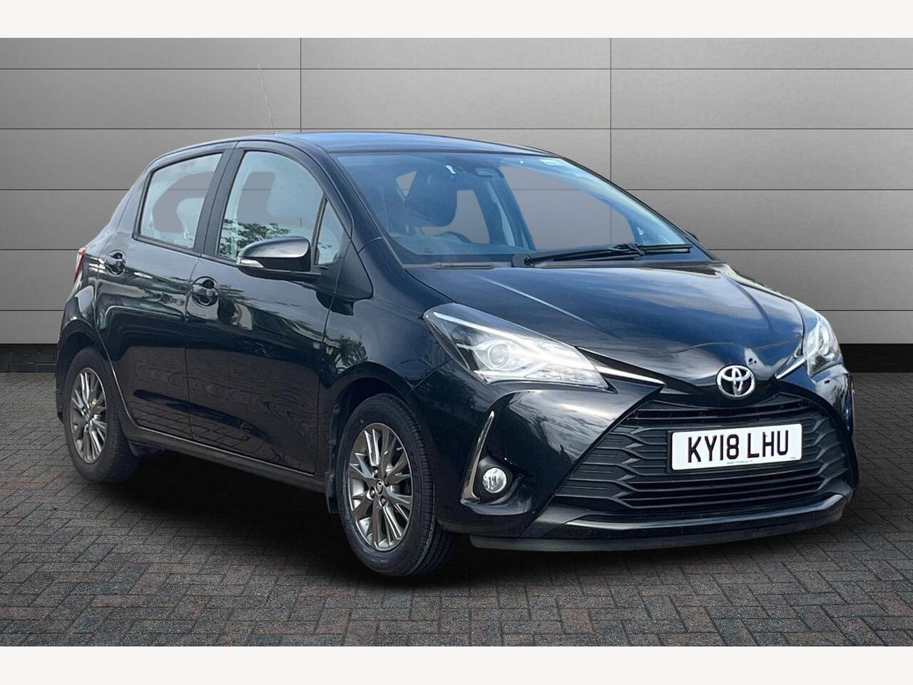 Main listing image - Toyota Yaris