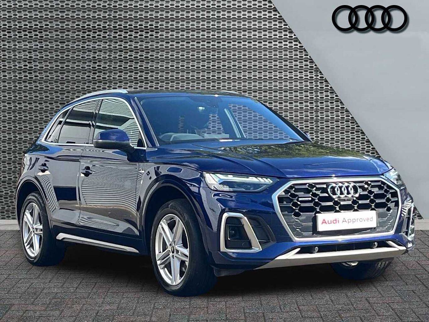 Main listing image - Audi Q5